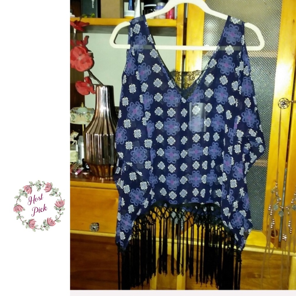 ✨gorgeous top cut out sleeve lace and tassel hollowed lace center paisley pur…..